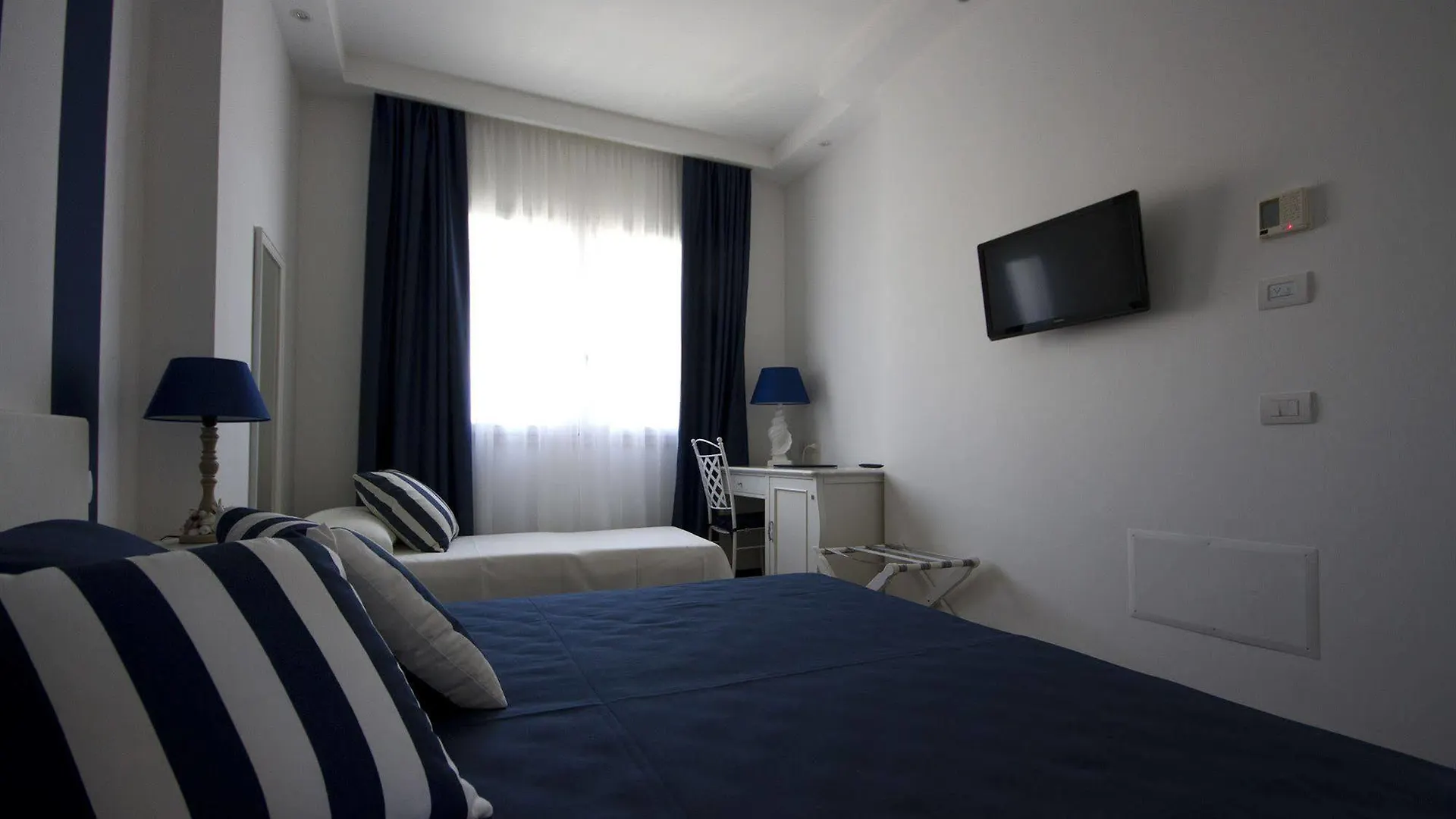 Hotel Nautilus Cagliari 3*,  Italy