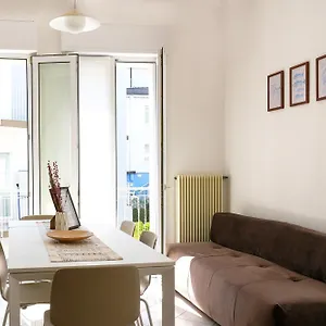 dainese-apartments-casa-abigail.hotelinveneto.com/